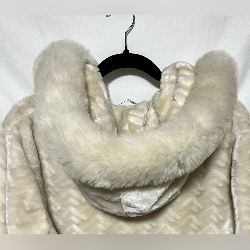 NEW Gallery Chevron Faux Fur Cream Hooded Jacket Winter Luxurious Warm Cozy Coat - Picture 14 of 14